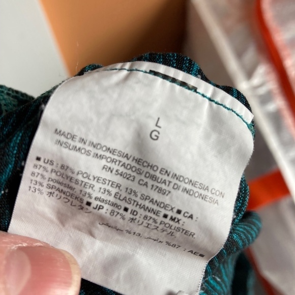 OLD NAVY ACTIVE CROPPED LEGGINGS SIZE LARGE - Picture 5 of 6